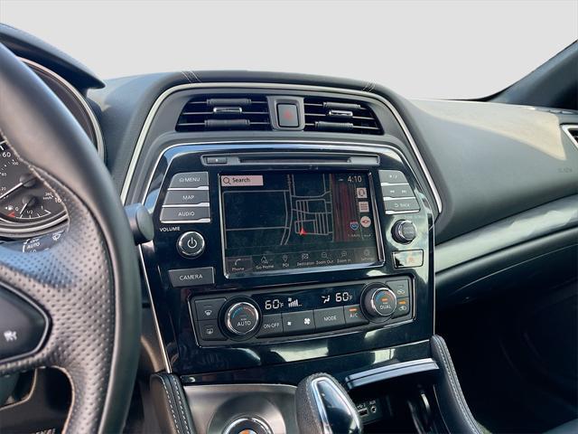Photo of 2023 Super Black Nissan Maxima