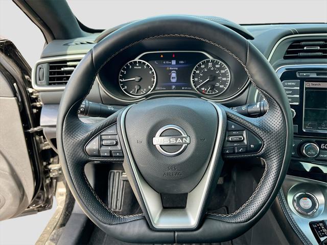 Photo of 2023 Super Black Nissan Maxima