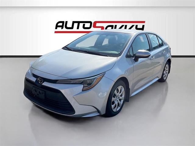Photo of 2023 Classic Silver Metallic Toyota Corolla