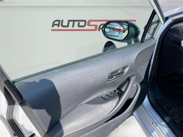 Photo of 2023 Classic Silver Metallic Toyota Corolla