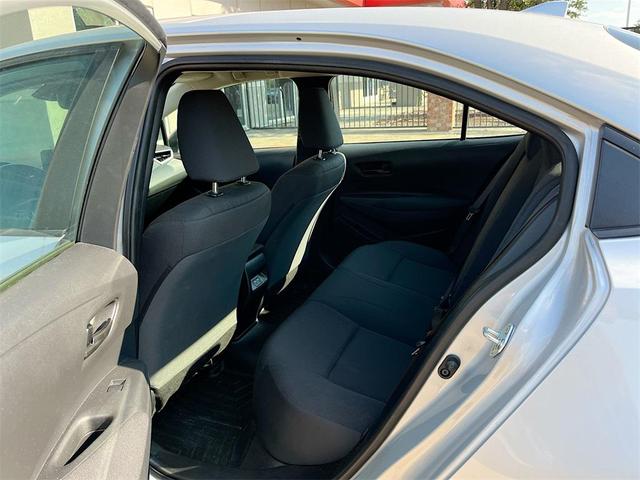 Photo of 2023 Classic Silver Metallic Toyota Corolla