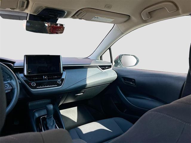 Photo of 2023 Classic Silver Metallic Toyota Corolla
