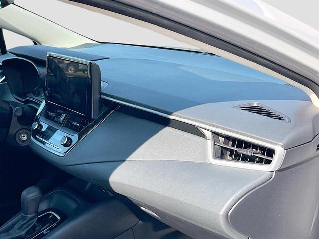 Photo of 2023 Classic Silver Metallic Toyota Corolla