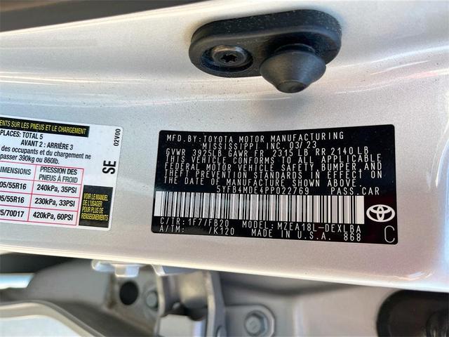Photo of 2023 Classic Silver Metallic Toyota Corolla