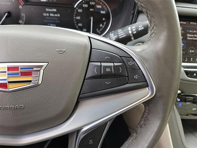 Photo of 2024 Argent Silver Metallic Cadillac XT5