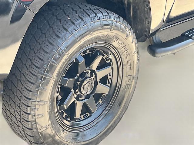 Photo of 2023 Black Toyota Tacoma