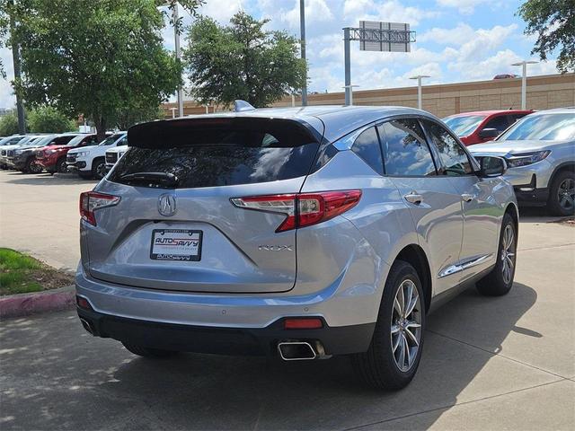 Photo of 2023 Lunar Silver Metallic Acura RDX