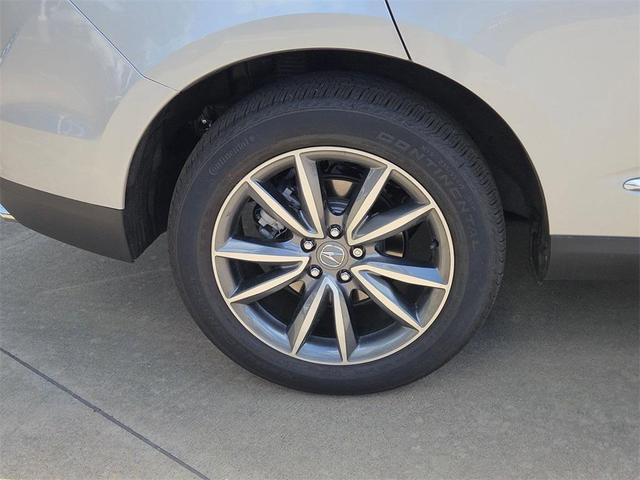 Photo of 2023 Lunar Silver Metallic Acura RDX