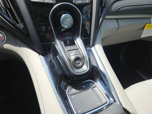 Photo of 2023 Lunar Silver Metallic Acura RDX