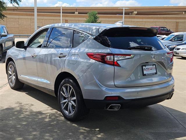 Photo of 2023 Lunar Silver Metallic Acura RDX