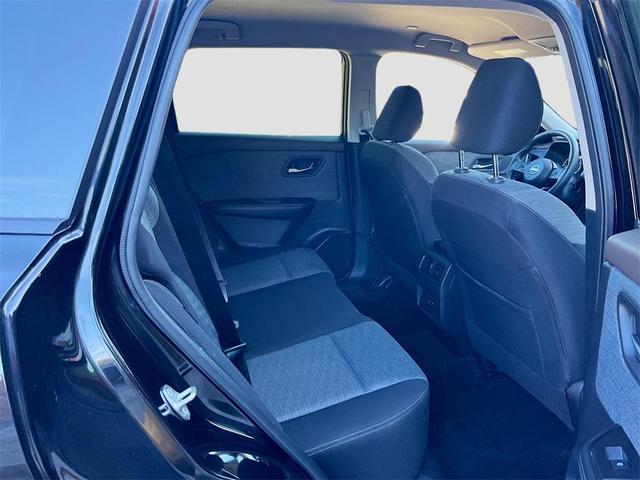 Photo of 2023 Super Black Nissan Rogue