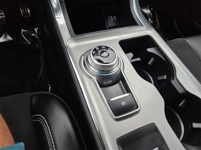 Photo of 2022 Blue Metallic Ford Edge