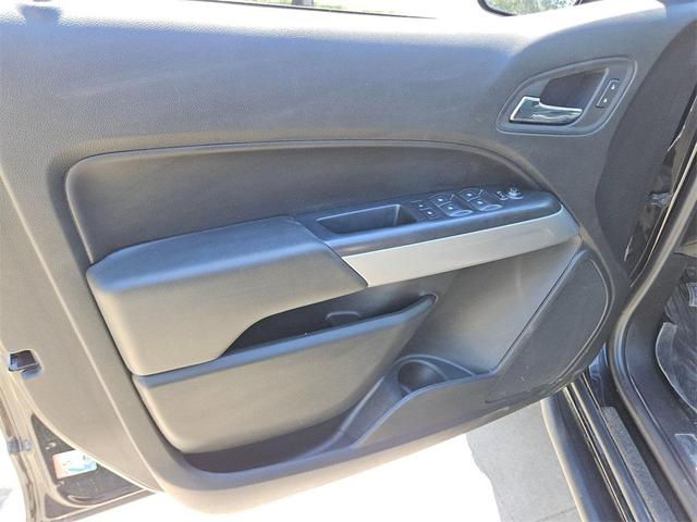 Photo of 2019 Black Chevrolet Colorado