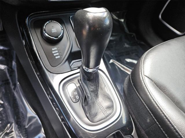 Photo of 2018 Redline Pearlcoat Jeep Compass