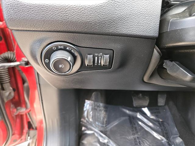 Photo of 2018 Redline Pearlcoat Jeep Compass