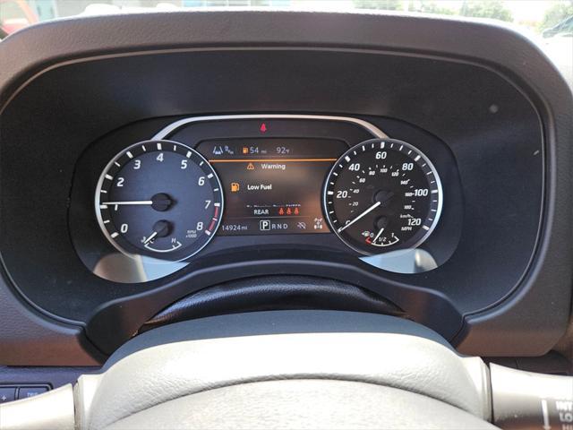 Photo of 2024 Super Black Nissan Frontier