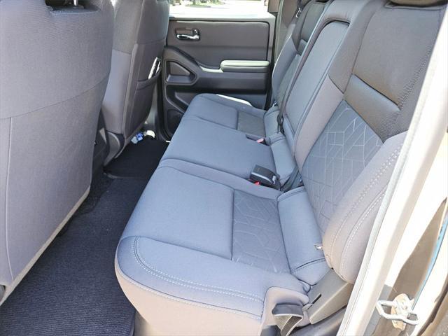 Photo of 2024 Super Black Nissan Frontier