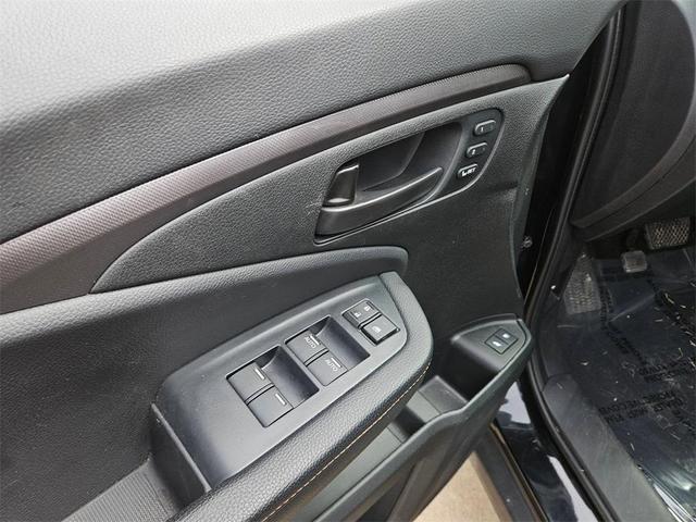 Photo of 2022 Crystal Black Pearl Honda Pilot