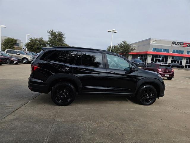 Photo of 2022 Crystal Black Pearl Honda Pilot
