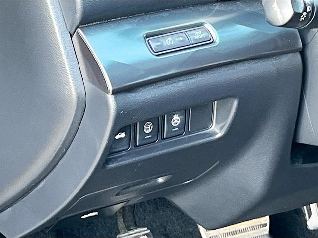 Photo of 2019 Super Black Nissan Maxima