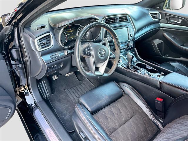Photo of 2019 Super Black Nissan Maxima