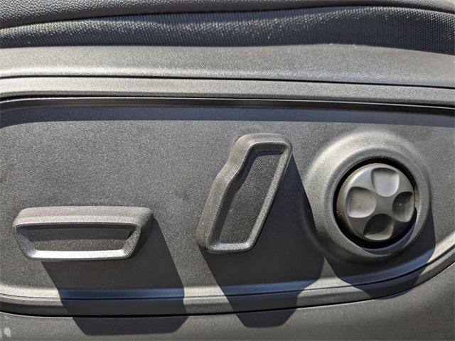 Photo of 2025 Silver Zynith Jeep Grand Cherokee L