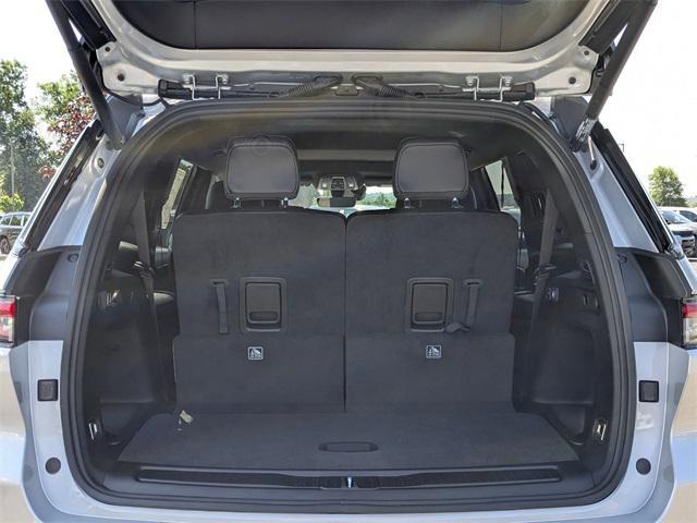 Photo of 2025 Silver Zynith Jeep Grand Cherokee L