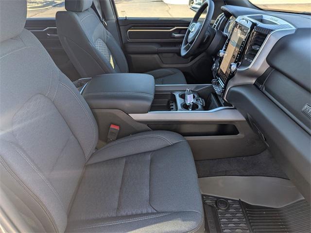 Photo of 2025 Granite Crystal Metallic Clearcoat RAM 1500