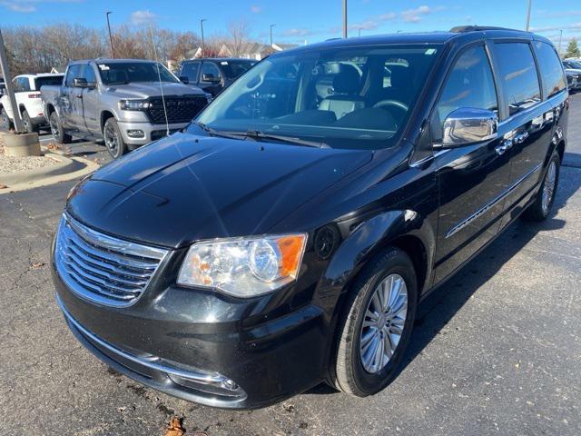 2016 Chrysler Town & Country