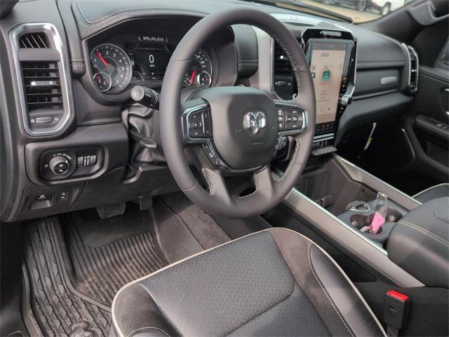 Photo of 2025 Granite Crystal Metallic Clearcoat RAM 1500