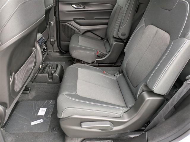 Photo of 2025 Bright White Clearcoat Jeep Grand Cherokee L
