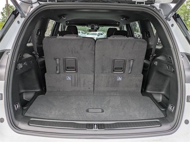 Photo of 2025 Bright White Clearcoat Jeep Grand Cherokee L