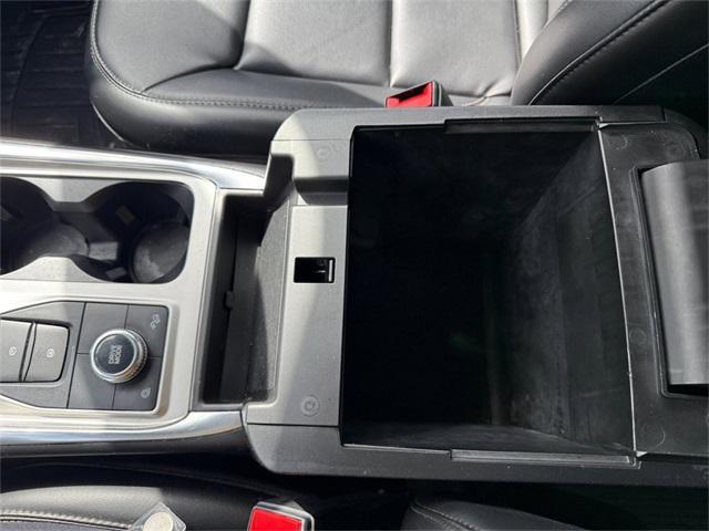 Photo of 2022 Gray Metallic Ford Explorer