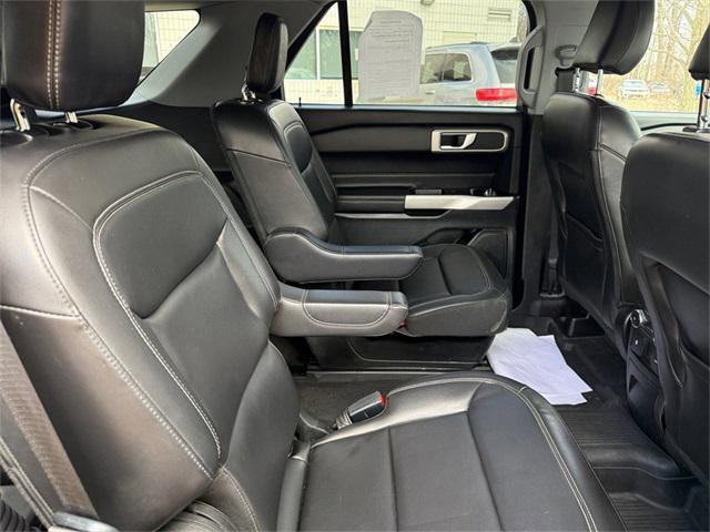 Photo of 2022 Gray Metallic Ford Explorer