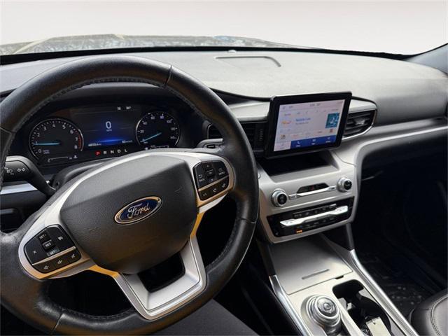 Photo of 2022 Gray Metallic Ford Explorer