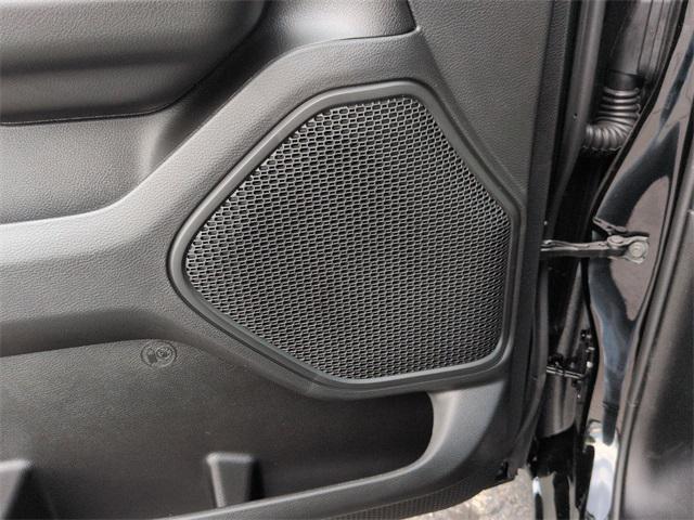 Photo of 2025 Diamond Black Crystal Pearlcoat RAM 1500