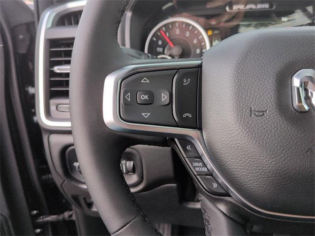 Photo of 2025 Diamond Black Crystal Pearlcoat RAM 1500