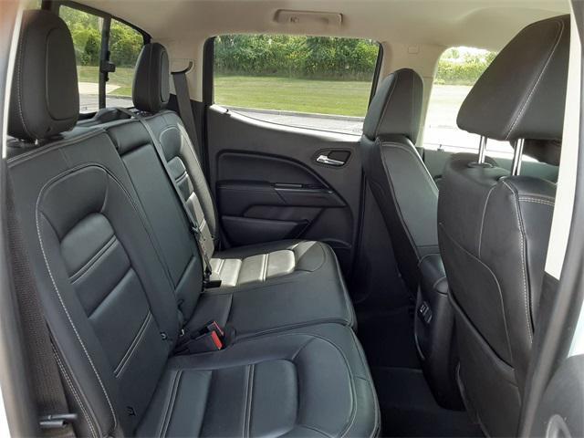 Photo of 2019 Summit White GMC Canyon