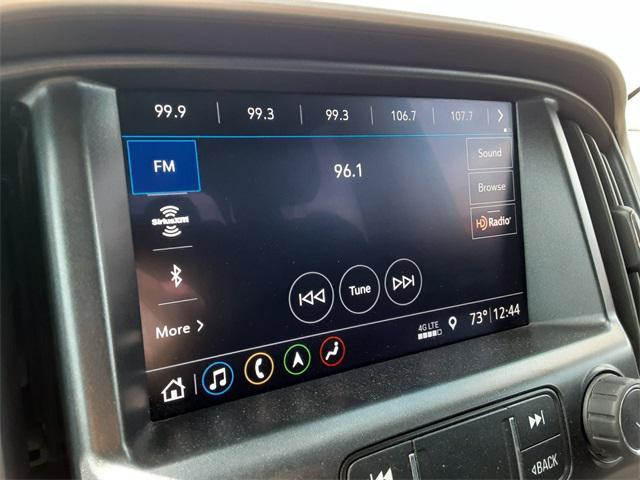 Photo of 2019 Summit White GMC Canyon
