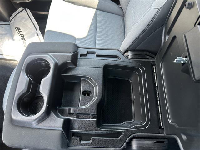 Photo of 2022 Patriot Blue Pearlcoat RAM 1500