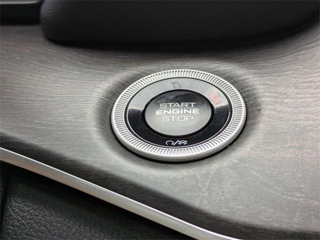 Photo of 2025 Bright White Clearcoat Jeep Grand Cherokee L
