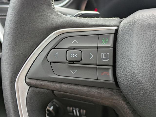 Photo of 2025 Bright White Clearcoat Jeep Grand Cherokee L