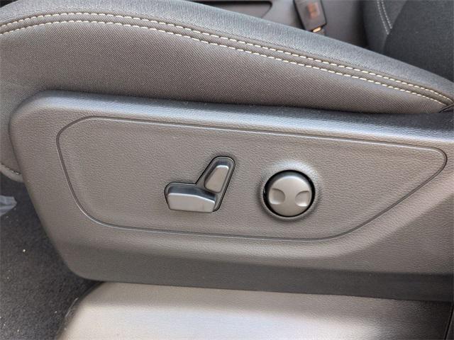 Photo of 2026 Granite Crystal Metallic Clearcoat RAM 1500