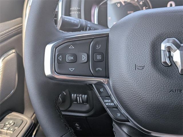 Photo of 2026 Diamond Black Crystal Pearlcoat RAM 1500