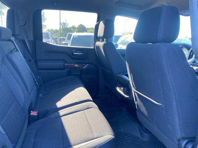 Photo of 2022 Silver Ice Metallic Chevrolet Silverado 1500
