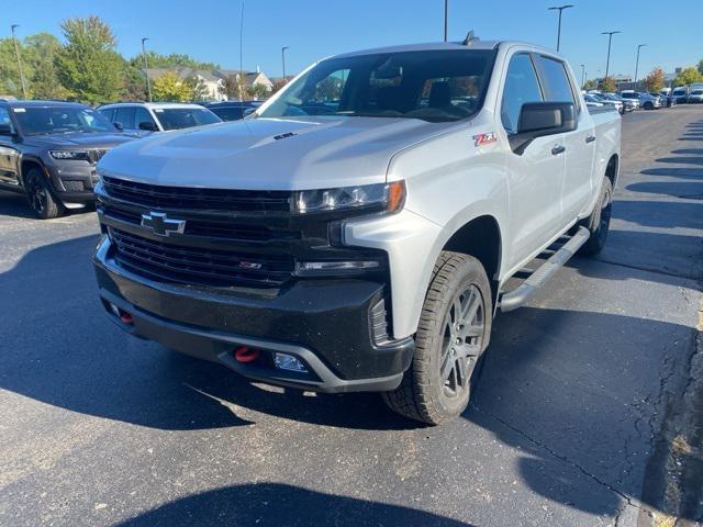 Photo of 2022 Silver Ice Metallic Chevrolet Silverado 1500