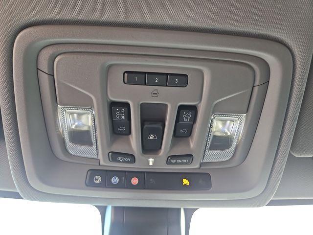 Photo of 2019 White Frost Tri-Coat GMC Sierra 1500