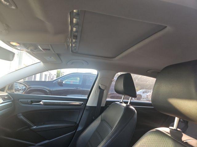Photo of 2017 Deep Black Pearl Effect Volkswagen Passat