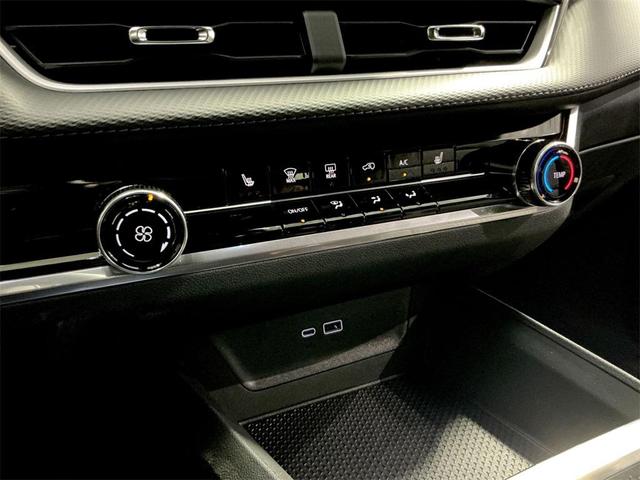 Photo of 2026 Mosaic Black Metallic Chevrolet Equinox
