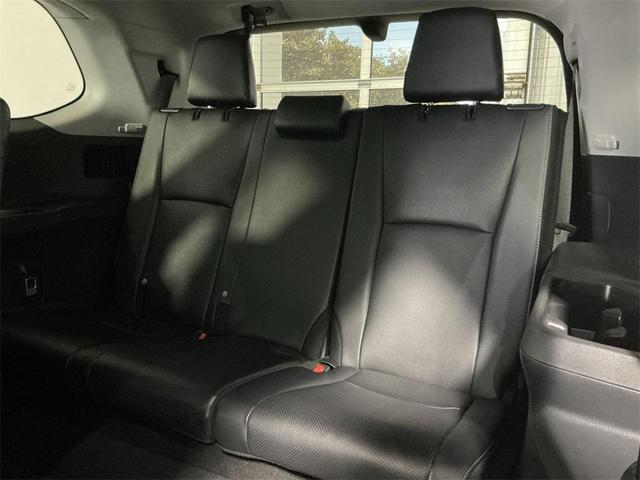 Photo of 2025 Wind Chill Pearl Toyota Grand Highlander
